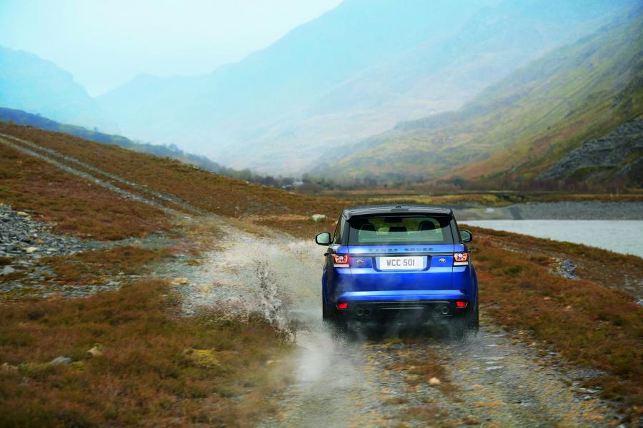  Land Rover Range Rover Sport SVR 2015 года  (фото 17 из 60)